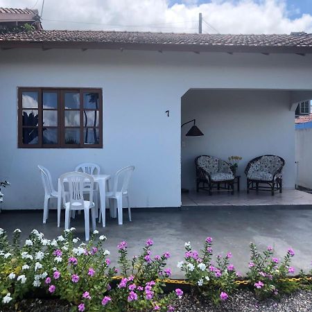 Casinha de Praia na Fazenda da Armação Governador Celso Ramos Exterior foto